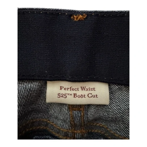 Levi's Dark Blue Jeans with Red Tag - Picture 7 of 9